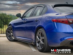 Alfa Romeo Giulia Side Skirts - Carbon Fiber - Estremo Alfa Romeo Giulia Side Skirts - Carbon Fiber - Estremo